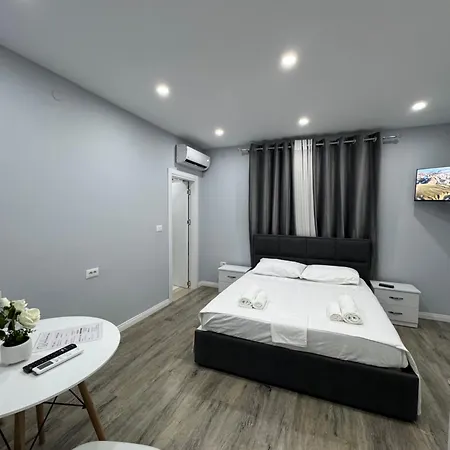Arlis - Near North And South Terminal Apartament Tirana