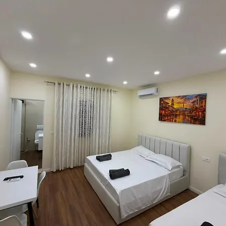 Arlis - Near North And South Terminal Appartement