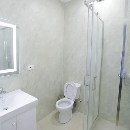Апартаменты Arlis - Near North And South Terminal Тирана