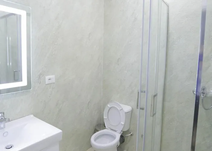 Apartament Arlis - Near North And South Terminal
